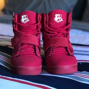 Red Vlado Sneaker